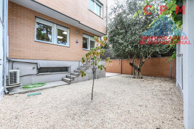 Foto 0af09e89-5aae-4796-a058-bf5413068e03. Miete chalet mit heizung parking in Peñagrande Madrid