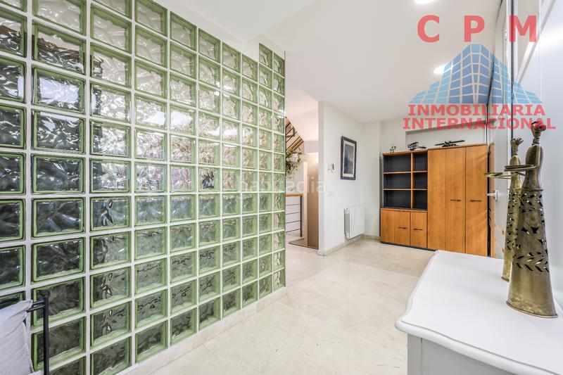 Foto 590b7b70-f95b-459b-ba1d-314cc3f307bb. Rent chalet with heating parking in Peñagrande Madrid