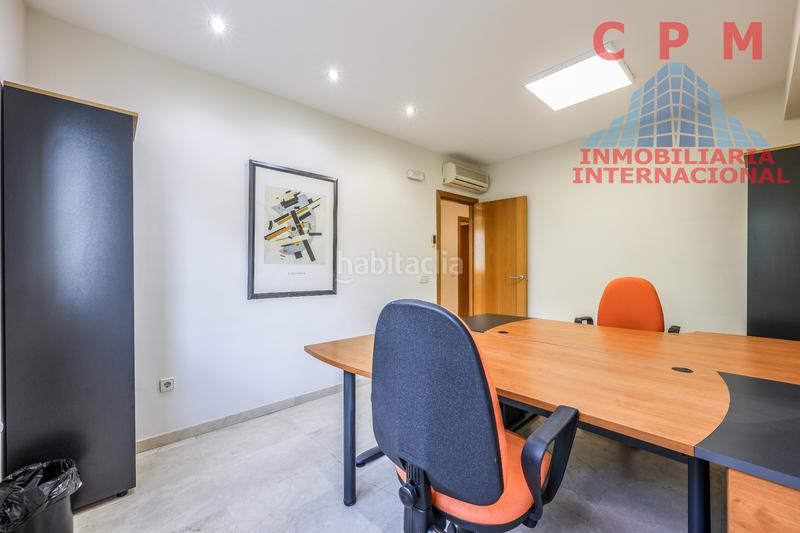 Foto fca82853-230f-4cf9-b74c-3e2159a7ee7d. Rent chalet with heating parking in Peñagrande Madrid