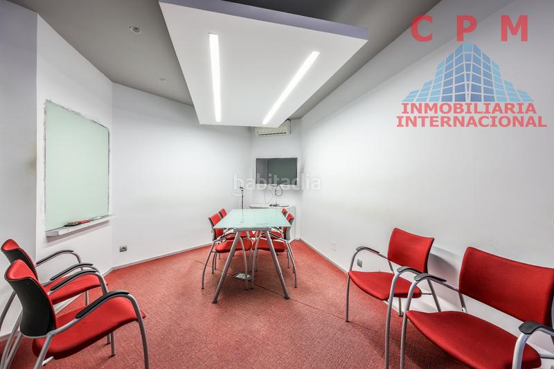Foto b8a5b9af-b96b-4bf4-8a53-ca805a176f11. Office space with heating parking in Ventas Madrid
