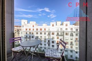 Location Appartement à Ríos Rosas-Nuevos Ministerios. Estupendo y luminoso piso amueblado de 111 m2, 2 habitaciones y