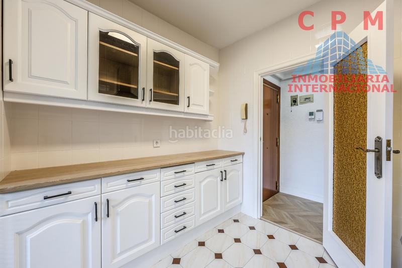 Foto ddf216c3-7d55-40c1-9b85-e973aa3df5cc. Miete etagenwohnung mit heizung in Nueva España Madrid