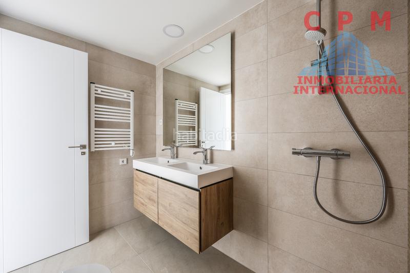 Foto 8f04f989-bfdb-431d-a3e2-c22cd467de5c. Pis amb calefacció aparcament piscina a Estrella Madrid