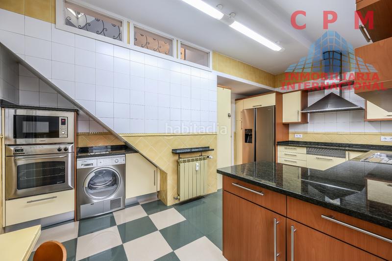 Foto 730c23ab-a3ef-4280-bba3-caac8f18e464. Location attique avec chauffage parking dans Goya Madrid