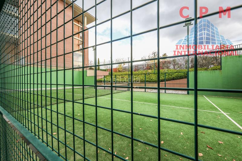 Foto dba35a20-cf53-400e-a6ea-9e6f65a8dbec. Affitto appartamento con camino riscaldamento parcheggio piscina in Boadilla del Monte