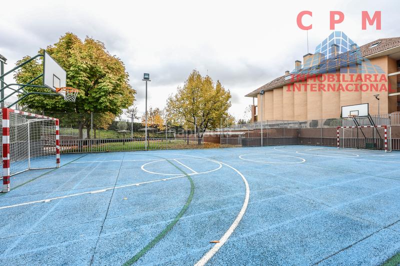 Foto 056a413c-8378-432b-a9d4-8e28f598eb9b. Location appartement avec cheminée chauffage parking piscine dans Boadilla del Monte