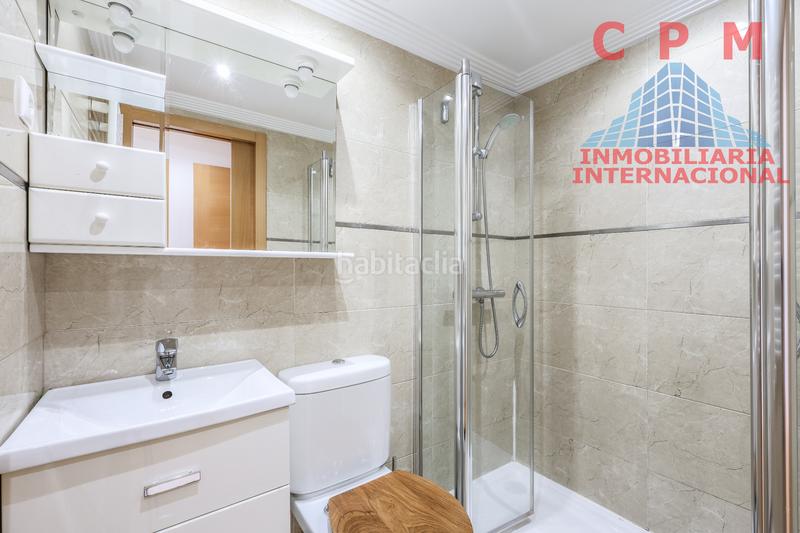 Foto 5bab0aca-cd66-4d9a-bbb8-e0d33267fc53. Location appartement avec cheminée chauffage parking piscine dans Boadilla del Monte