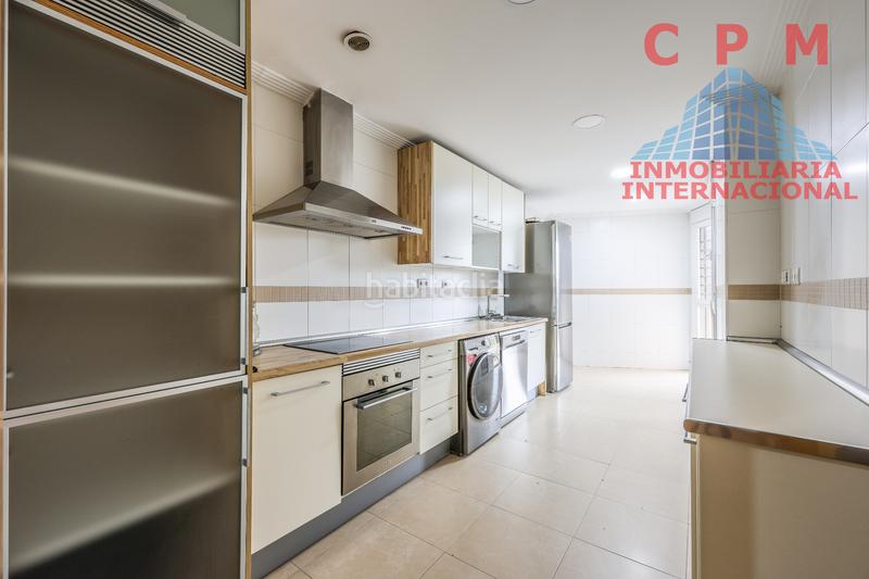 Foto d518f7a0-f327-485f-ae88-e6b7545c2496. Location appartement avec cheminée chauffage parking piscine dans Boadilla del Monte