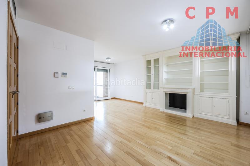 Foto da105f16-1d9f-49d2-a018-78563d2bf717. Location appartement avec cheminée chauffage parking piscine dans Boadilla del Monte