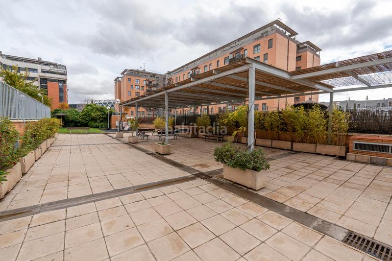 Foto 1d43a1a0-efe7-46c1-87ec-d0e71d8b10b5. Alquiler piso magnífico y luminoso piso reformado y amueblado(o sin amueblar), de 120 m2 y 2 habitaciones; situado en urbanización cerrada en Madrid