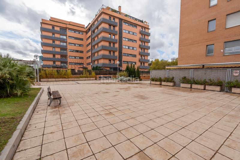 Foto f241a874-7c88-4065-a386-3d318e38a64e. Location appartement avec chauffage parking piscine dans Madrid