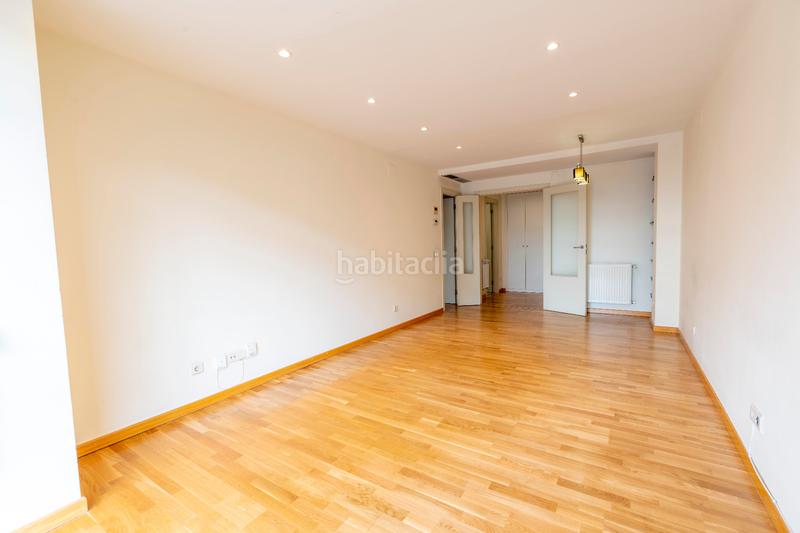 Foto 7bb8f219-db37-4dd2-868e-f82f862f6e6c. Rent flat with heating parking pool in Las Tablas Madrid