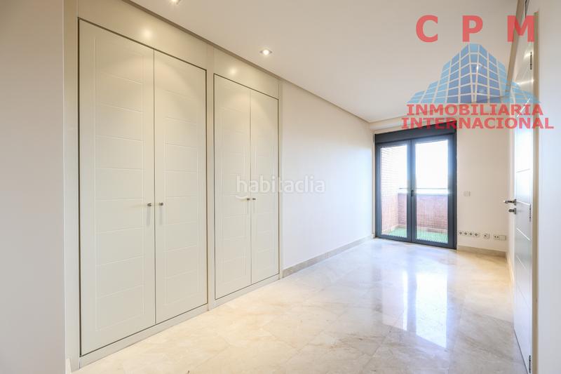 Foto b4b33b96-36a5-4416-850e-e3c9417d2ea9. Location attique avec chauffage parking piscine dans Madrid