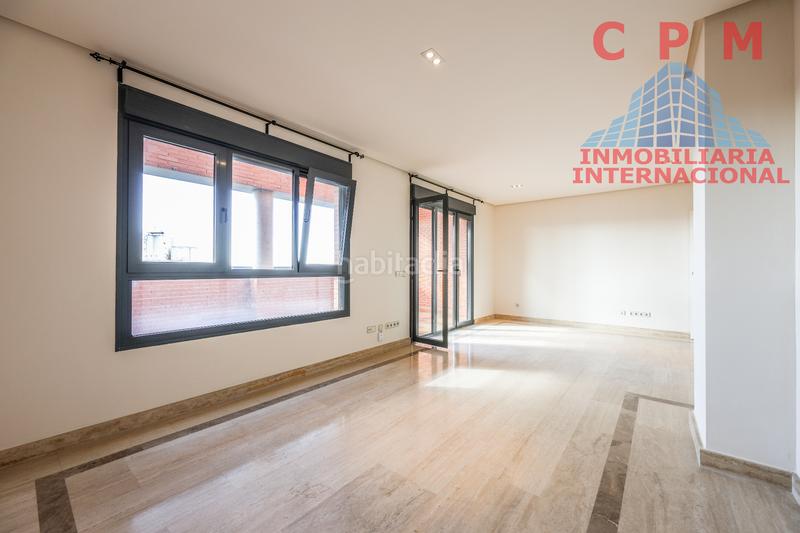 Foto c7c2170f-9cb4-4515-97eb-950f609d230f. Location attique avec chauffage parking piscine dans Madrid