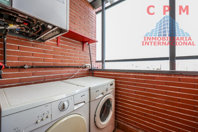 Foto ee230515-43f6-4f86-ae32-8dc5b670e383. Location attique avec chauffage parking piscine dans Madrid