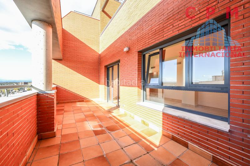 Foto f41d123f-e89e-4a3e-beb4-0b5694256867. Location attique avec chauffage parking piscine dans Madrid