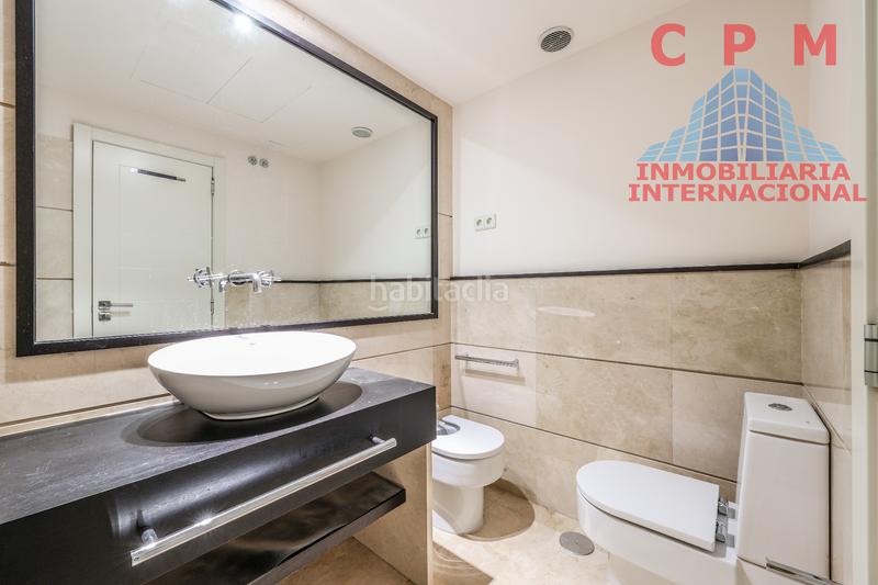 Foto c02aaa54-8b25-4519-bf85-af1ba33c56b8. Rent penthouse with heating parking pool in Valdezarza Madrid