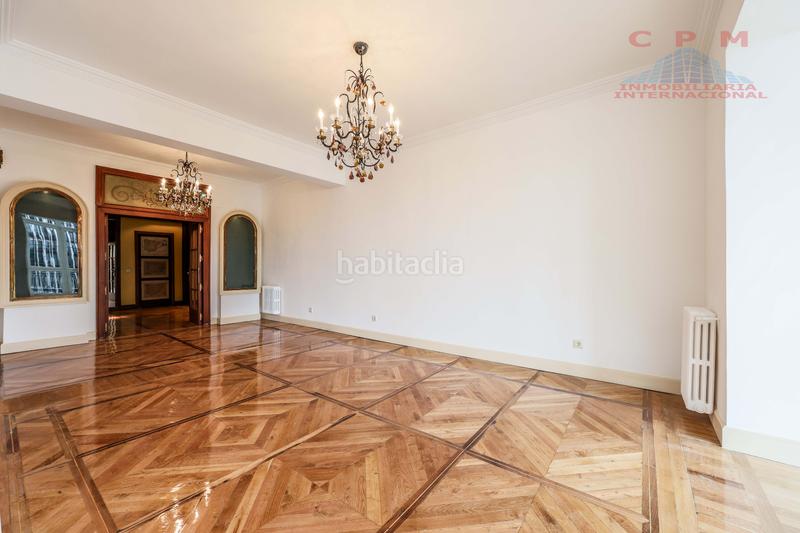 Foto 8a12fd14-19c8-4001-835e-949692681855. Lloguer pis amb xemeneia calefacció aparcament a Madrid