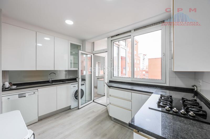 Foto c8967c39-315e-46a2-9bcd-34778f6f6299. Location appartement avec cheminée chauffage parking dans Madrid