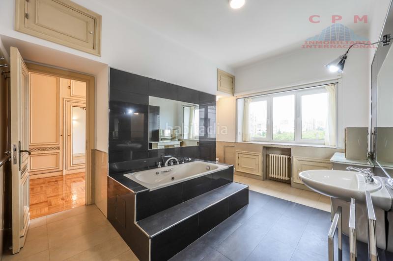 Foto e3493829-2f6d-41bb-8886-e50f23818a1f. Location appartement avec cheminée chauffage parking dans Madrid