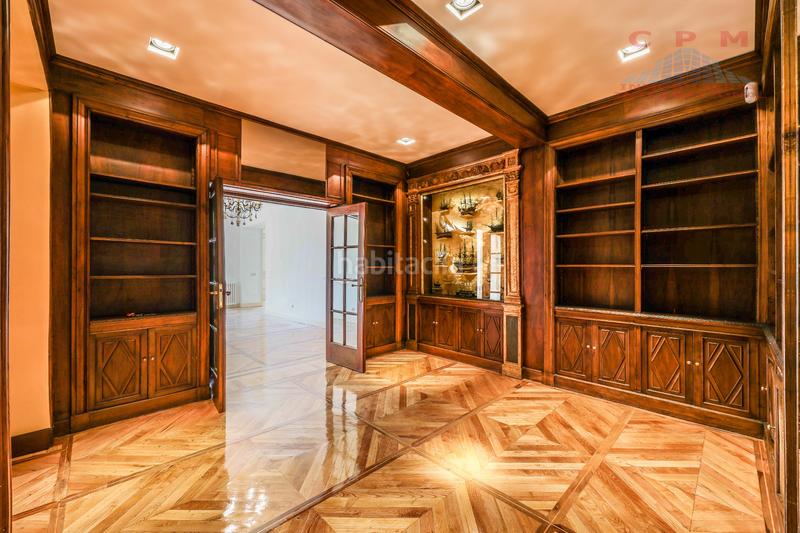 Foto 35d1aaeb-66b4-4c37-81f8-18dc6cbd6c65. Rent flat with fireplace heating parking in El Viso Madrid