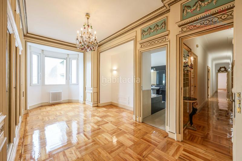 Foto e455d6da-c2bb-4c76-a2da-ee65577533a9. Rent flat with fireplace heating parking in El Viso Madrid