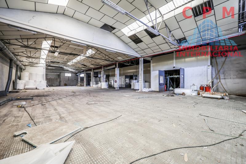 Foto 2ea095fd-57cb-430b-9cbd-bc57efc81e46. Rent industrial building with heating in Virgen del Rosario Torrejón de Ardoz