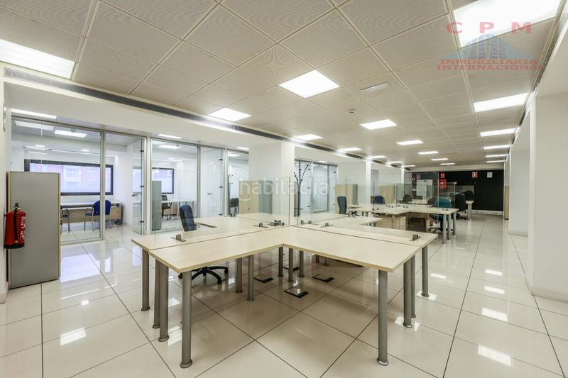 Foto 02c6da60-c82f-49b4-86a2-068191bd9960. Rent office space with heating in Simancas Madrid