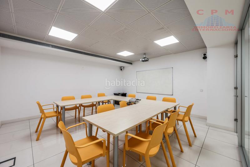 Foto abc98e36-a902-46ac-844d-c7af450443bc. Rent office space with heating in Simancas Madrid