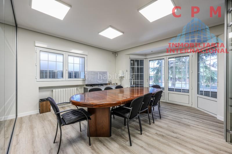 Foto 0dd72893-0ca0-4270-bebb-0cad5421e486. Rent towny house with heating parking in Peñagrande Madrid