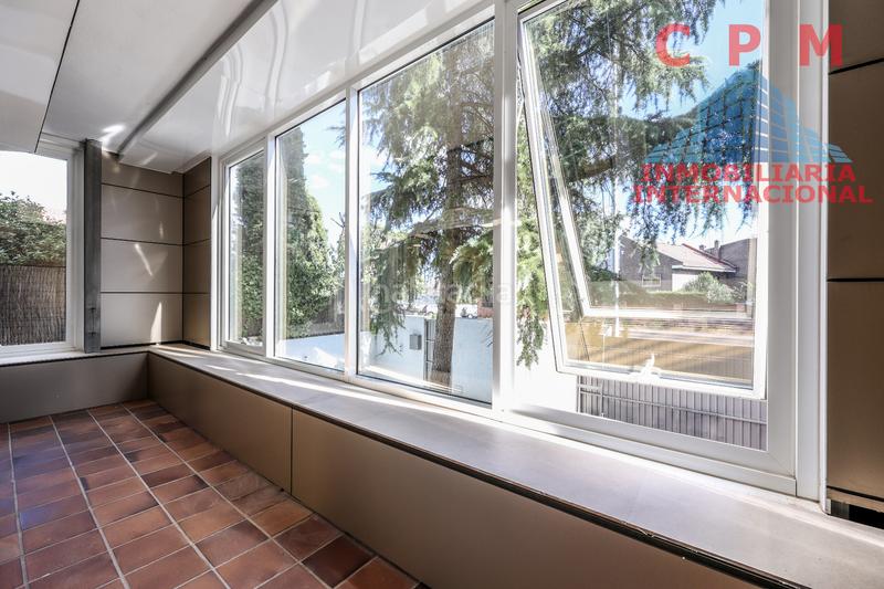 Foto 7a44690b-de7c-4c76-b2ce-c476f90993cb. Rent towny house with heating parking in Peñagrande Madrid