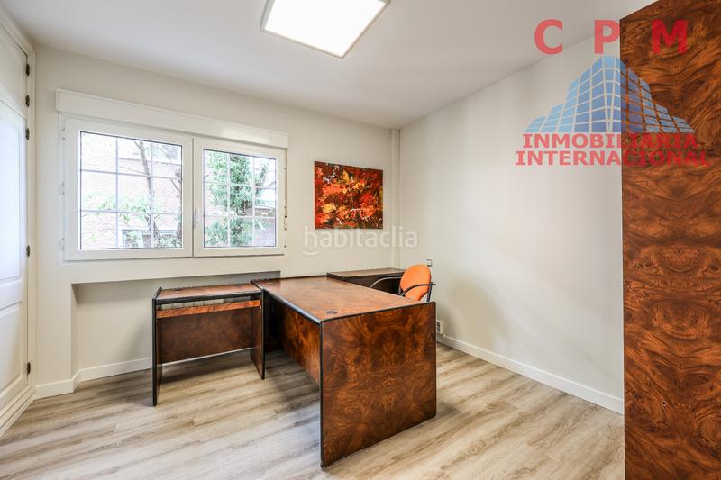 Foto e7826063-ef2d-4ed7-8d1a-15a832580152. Rent towny house with heating parking in Peñagrande Madrid