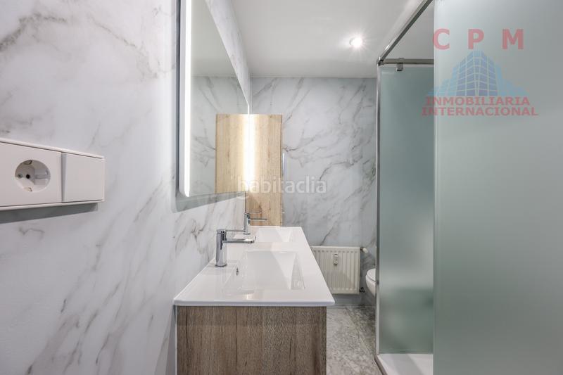 Foto 0a52287b-fe96-4adc-b2f7-632f54caac34. Lloguer pis amb calefacció aparcament a Apóstol Santiago Madrid