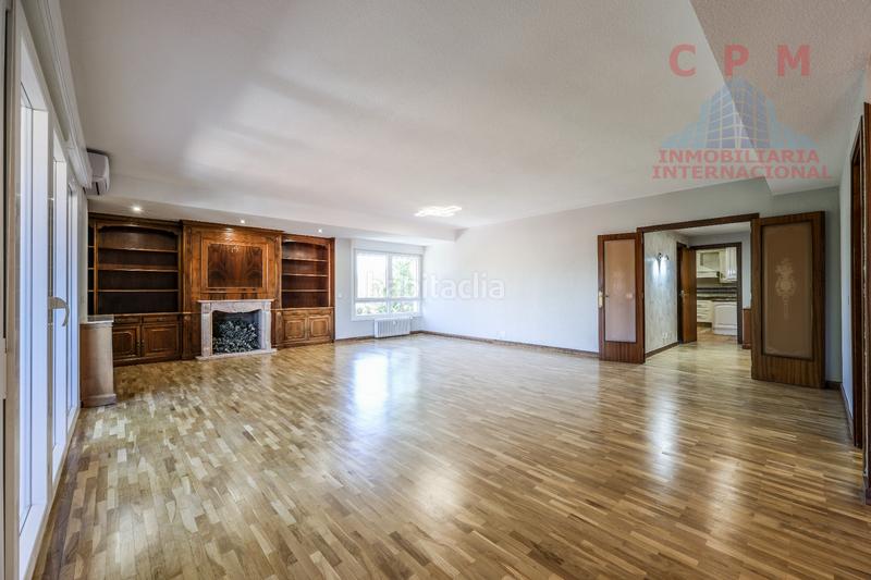 Foto 1371a3d0-6ff6-4e5f-b84b-69e1843d91b7. Lloguer pis amb calefacció aparcament a Apóstol Santiago Madrid