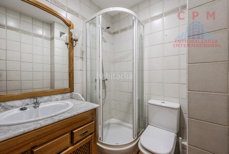 Foto 5f1b41a0-e44d-46f9-a5d6-bc887957492c. Lloguer pis amb calefacció aparcament a Apóstol Santiago Madrid