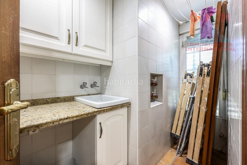 Foto 9e545e51-aad3-496b-a203-71761b8ab531. Lloguer pis amb calefacció aparcament a Apóstol Santiago Madrid