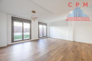 Affitto Chalet in Fresnos I y II. Espectacular chalet adosado a estrenar, sin amueblar, de 223 m2,