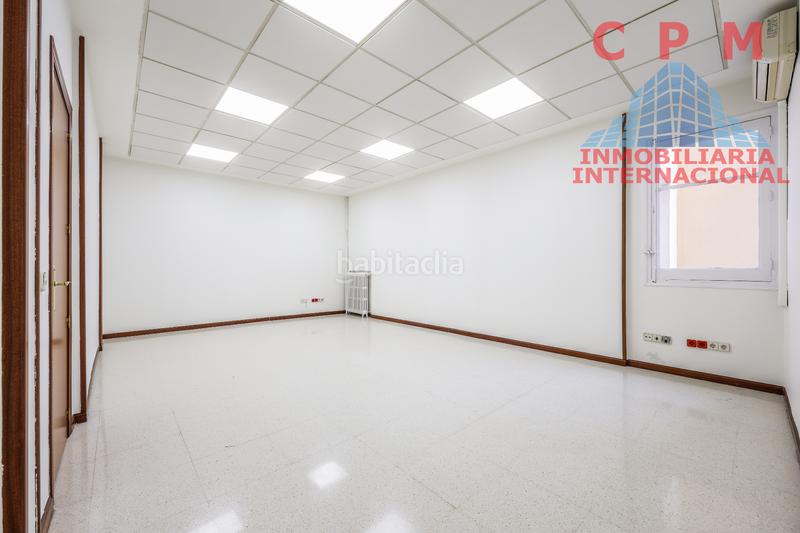 Foto 376fcc0e-bd30-4c66-93d8-edd4f4394cd3. Rent office space with heating in Recoletos Madrid