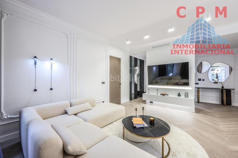 Foto 06904696-afb6-4b5b-b69e-7a93a4a9f01b. Piso magnífico y luminoso piso de lujo, amueblado y totalmente reformado, de 155 m2, 2 habitaciones y un balcón; próximo al metro lista en Madrid