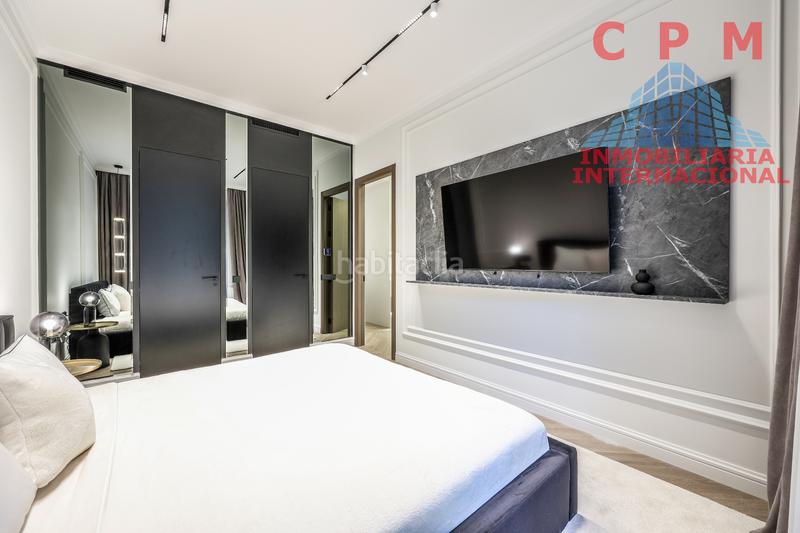 Foto 2ebc08bd-3111-4944-ac5d-1f1d8dcefa18. Piso magnífico y luminoso piso de lujo, amueblado y totalmente reformado, de 155 m2, 2 habitaciones y un balcón; próximo al metro lista en Madrid