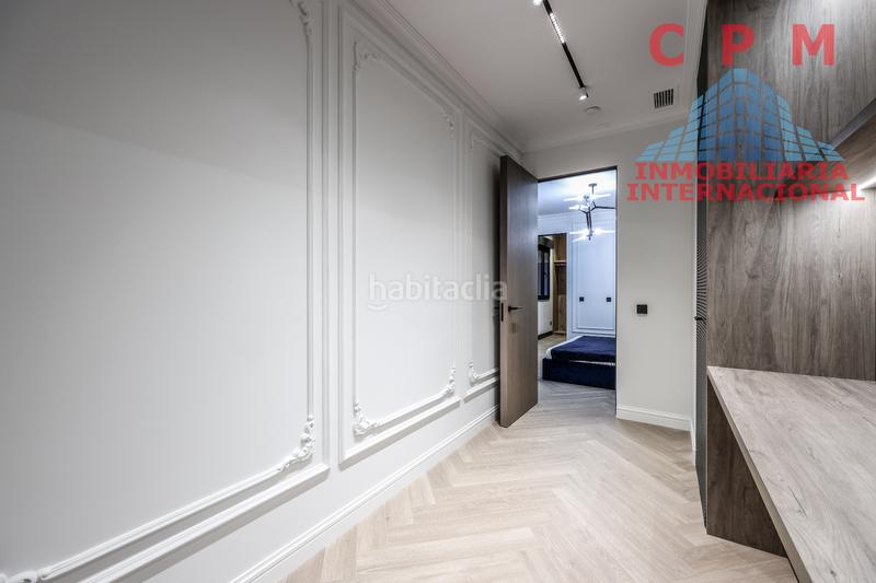 Foto 94736566-2ee3-491f-8ee4-7d80f298be01. Piso magnífico y luminoso piso de lujo, amueblado y totalmente reformado, de 155 m2, 2 habitaciones y un balcón; próximo al metro lista en Madrid