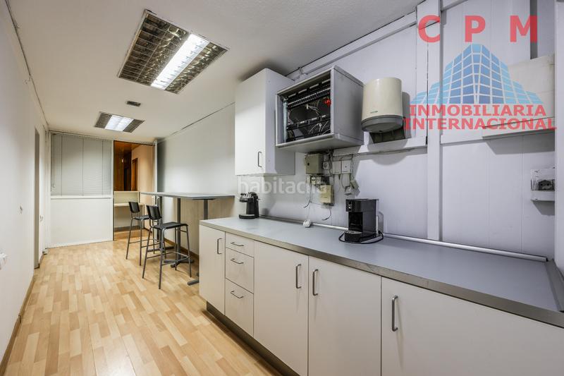 Foto 51e70eea-5472-4f28-bef0-fd372f1a9421. Location bureau avec chauffage parking dans Castillejos-Cuzco Madrid