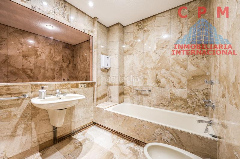 Foto 8249b434-648e-4fca-afbc-8020b4074a5b. Location bureau avec chauffage parking dans Castillejos-Cuzco Madrid