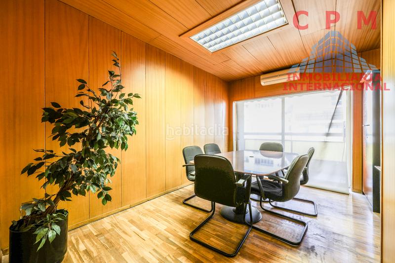 Foto af2de43c-c1ba-45ec-8566-813e847b69c2. Location bureau avec chauffage parking dans Castillejos-Cuzco Madrid