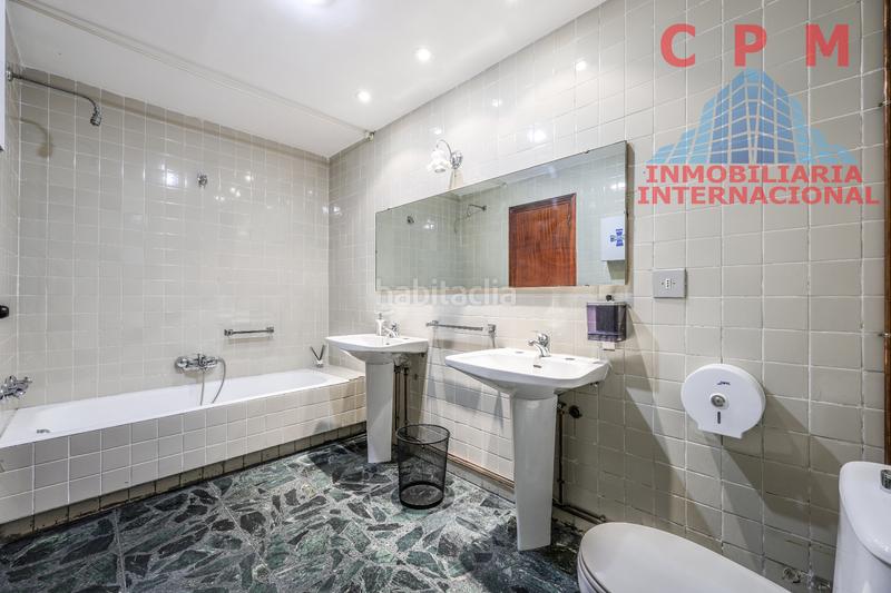 Foto 34a91498-7402-42a0-a544-1264b7fca8cb. Rent office space with heating parking in Castillejos-Cuzco Madrid