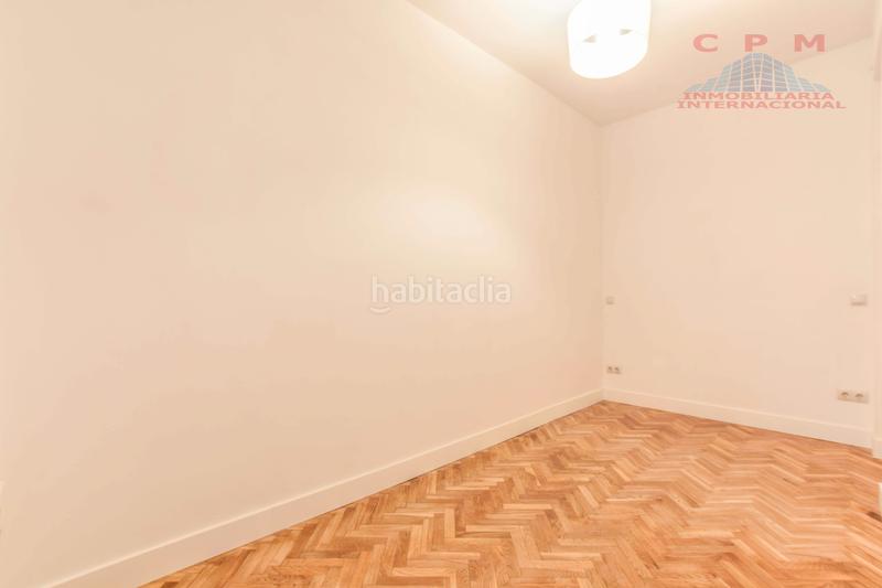 Foto 131776fa-5db5-466c-a30c-5739dea3ca04. Lloguer pis amb calefacció a Jerónimos Madrid