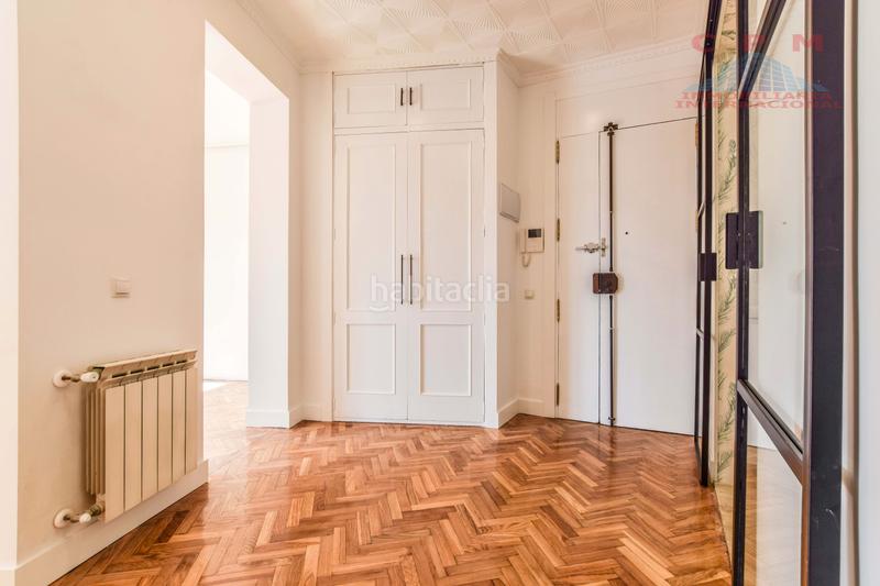 Foto 3431dbb4-1602-48b0-8768-dac46f8fbb5a. Lloguer pis amb calefacció a Jerónimos Madrid