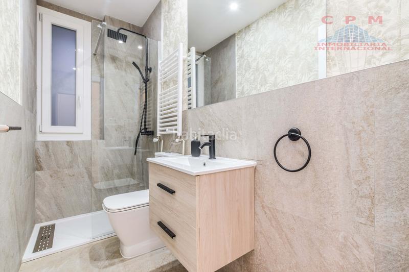 Foto 9bee0fac-89c9-42fb-b323-b315e283fabe. Lloguer pis amb calefacció a Jerónimos Madrid