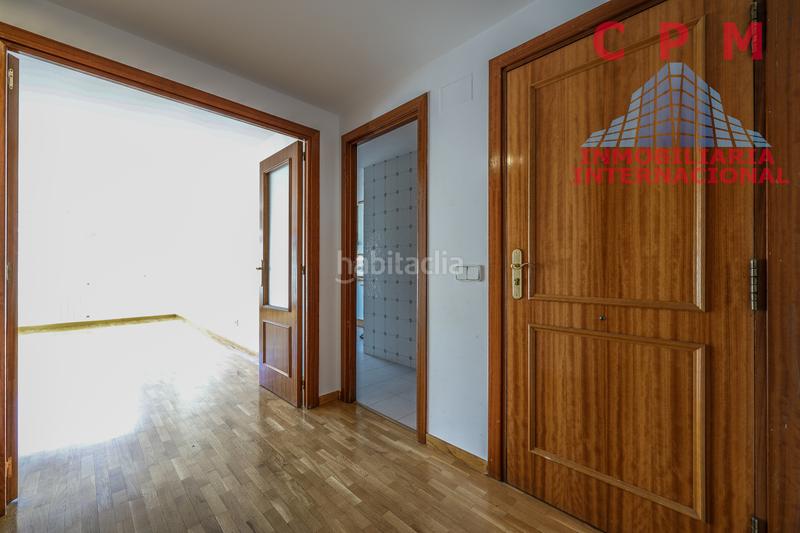 Foto b4fa9c0d-2a44-4a4d-a45d-bfc34aed6a47. Lloguer pis amb calefacció aparcament piscina a Mirasierra Madrid