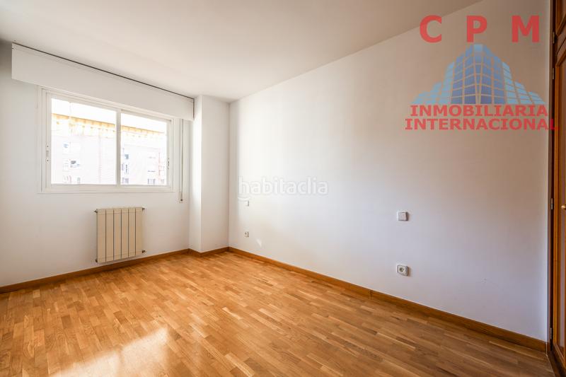 Foto bef7ab9f-b8a0-453a-b5ec-f98f480696e1. Rent flat with heating parking pool in Mirasierra Madrid